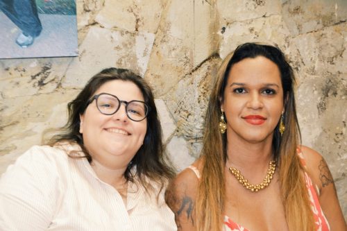 Isis Carneiro, integrante de la Articulación Brasileña de Lesbianas (ABL); y Dayanna Louise, secretaria de Educación de la Asociación Nacional de Travestis y Transexuales (ANTRA).